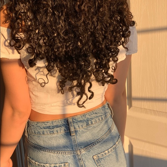 White top - Picture 4 of 4